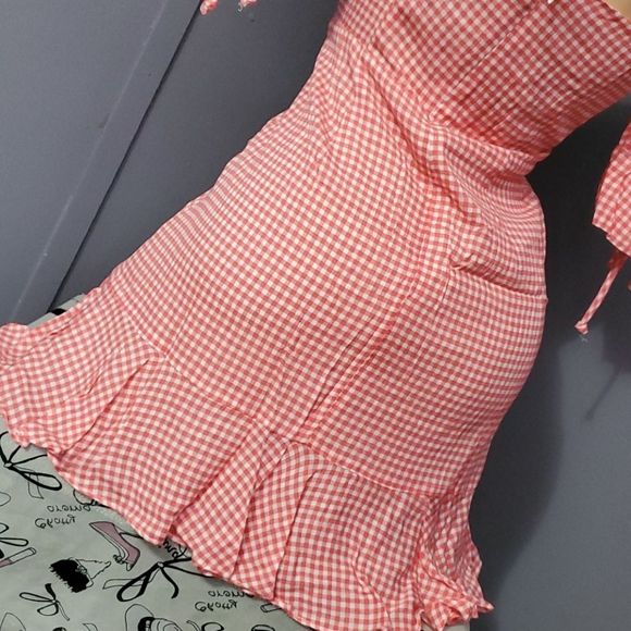 Gorgeous Gingham Pink White Dress - Picture 7 of 8